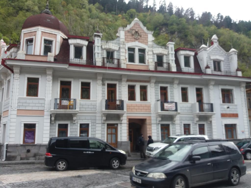 Apartament Giorgi Bordżomi Zewnętrze zdjęcie